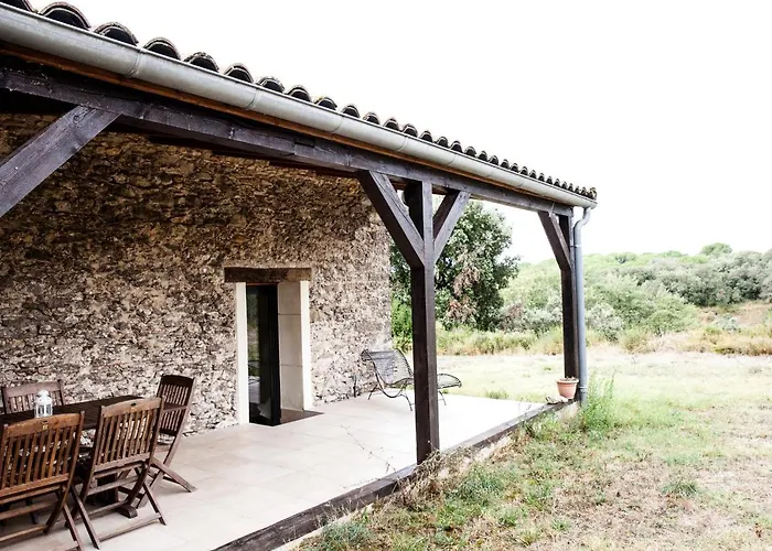 Domaine De Cazaban شقة
